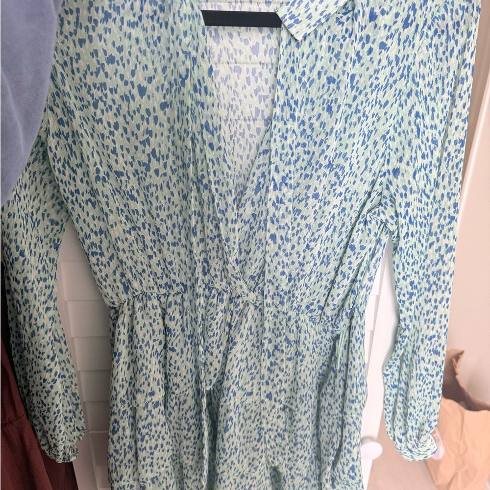 Woven Long-Sleeve V-Neck Tie-Waist Top in Light Aqua Blue